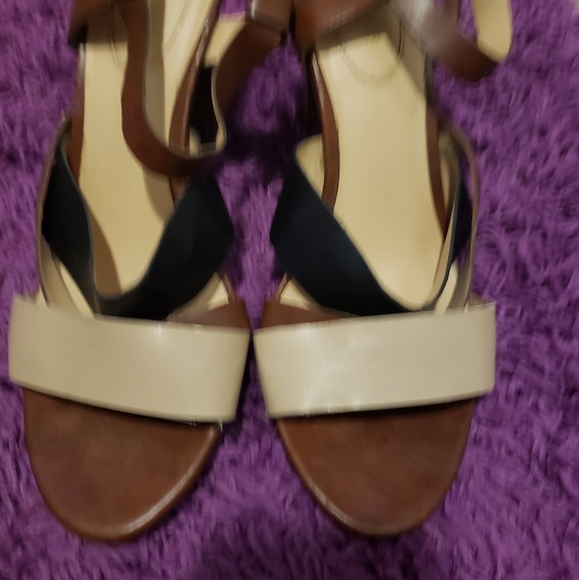 🎁🎁 free w purchase @v - Picture 2 of 6